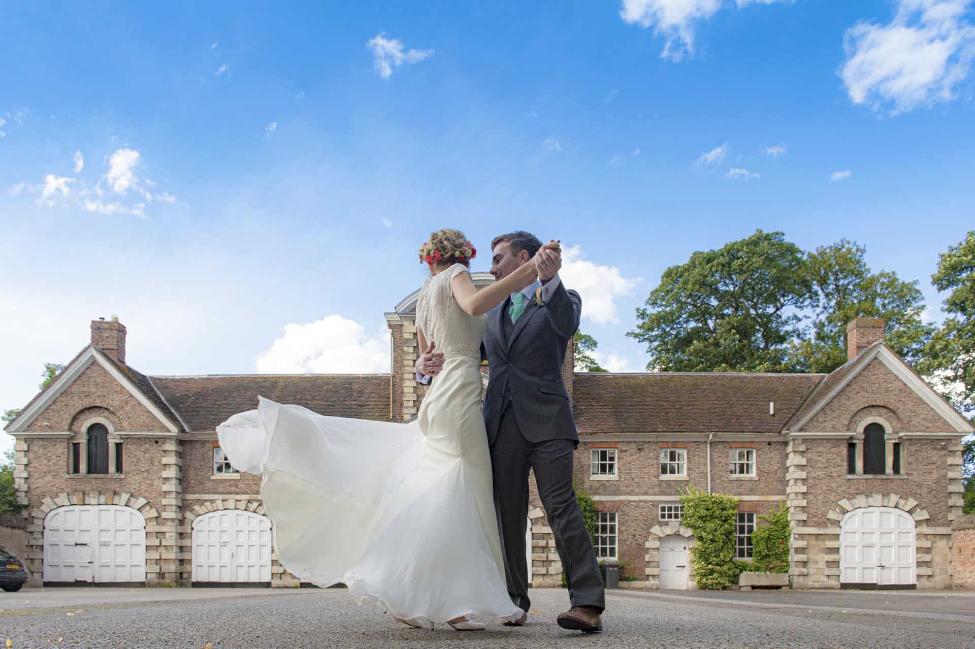 london wedding photographer 24-70 zoom 24.0 mm f_7 copy