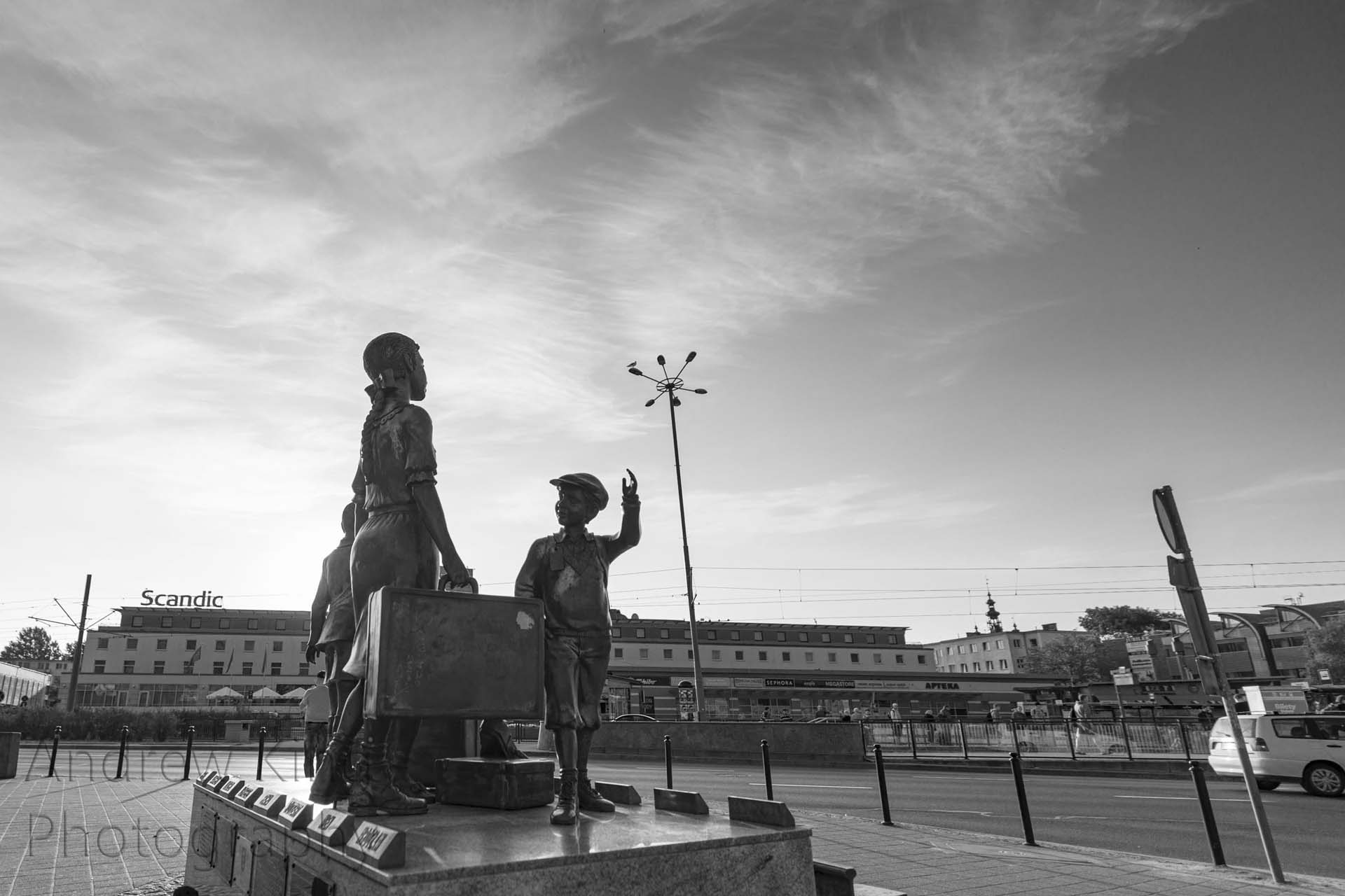 Kindertransport Frank Meisler Gdansk Danzig Statue Sculpture The Departure railway station 051226