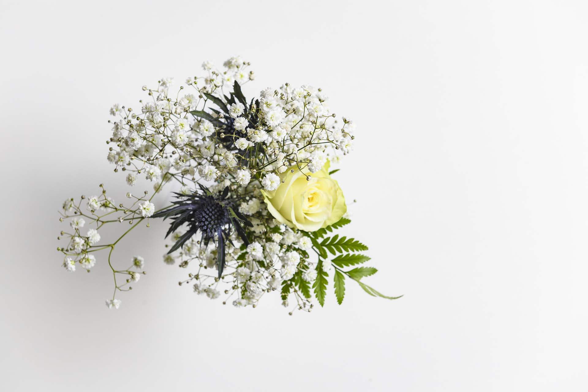 london wedding photographers flower arangement camberwell south london 210529 124256