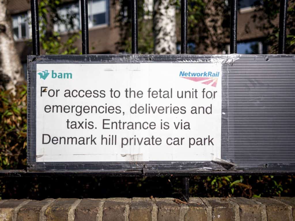 Camberwell photographer SE5 lumix 083036 sign in grove lane