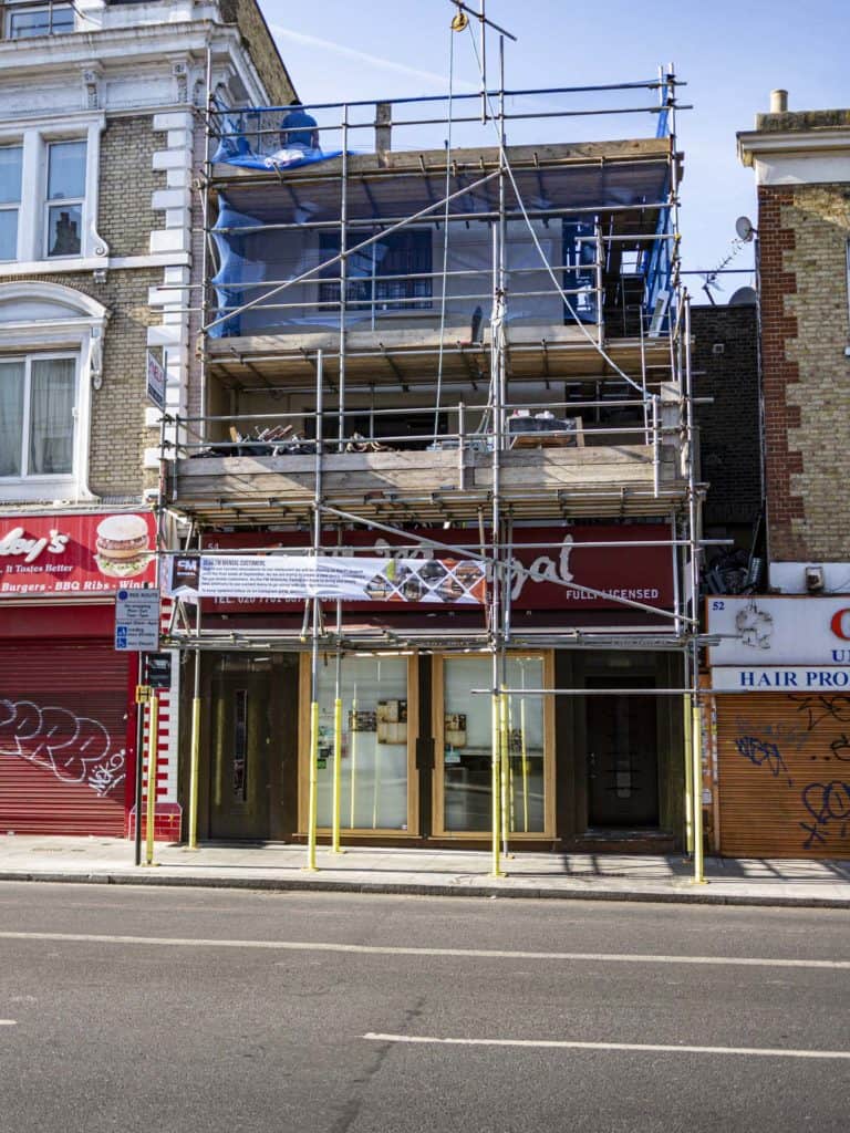 Camberwell photographer SE5 lumix 084336 FM Mangal turkish restaurant