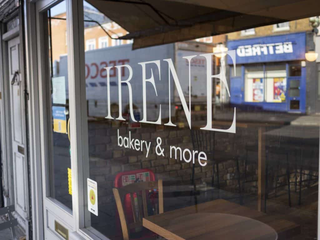 Camberwell photographer SE5 lumix 090623 Irenes bakery