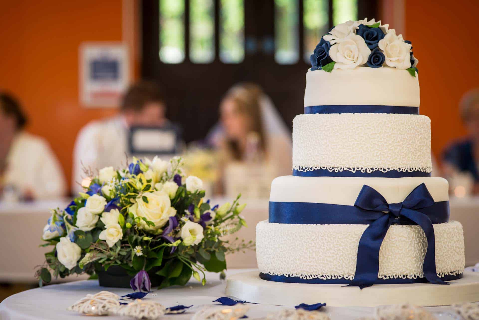 cake camberwell wedding south london wedding photographer sigma 105mm f2.8 macro wedding photographer Luke and Sarah-Jane 20150808 180033 a