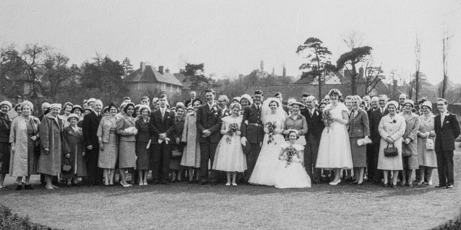 OLD FAMILY PHOTOS ARCHIVE: DIGITISING OLD PRINTS