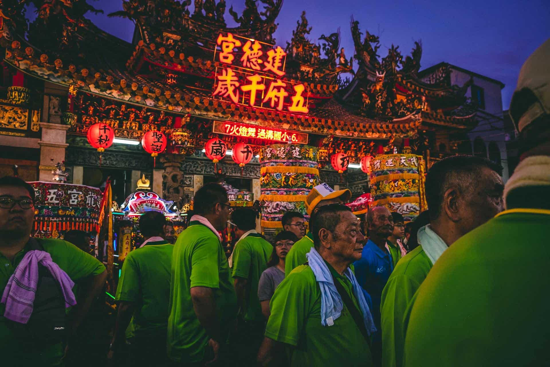 The Fusion of Tradition and Modernity in Asian Societies