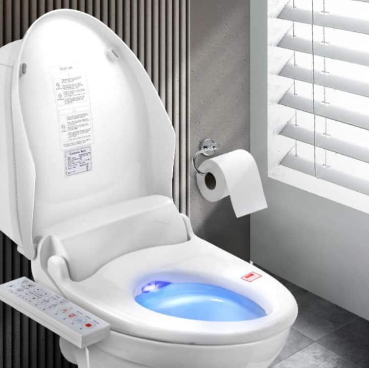 Bidet Toilet suite correctly installed
