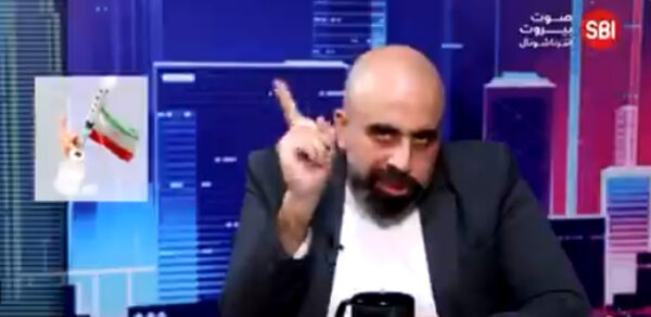 فيديو.. هشام حداد يثير موجة غضب: اللقاح الإيراني بخليك تعلي اصبعك و تبعت شباب عاليمن! 1 فيديو.. هشام حداد يثير موجة غضب: اللقاح الإيراني بخليك تعلي اصبعك و تبعت شباب عاليمن!