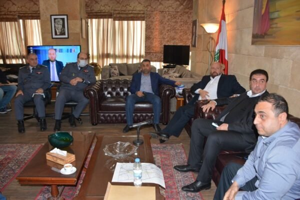 نهرا: منع مرور الشاحنات على اوتوستراد البداوي والشوارع المحيطة به