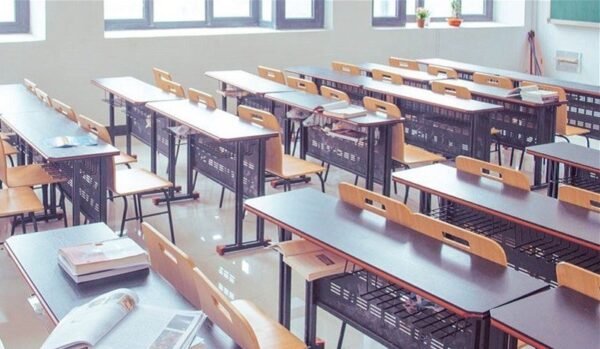 لجنة المتعاقدين في التعليم الأساسي الرسمي تؤكد الاستمرار في الاضراب الى حين تحقيق المطالب