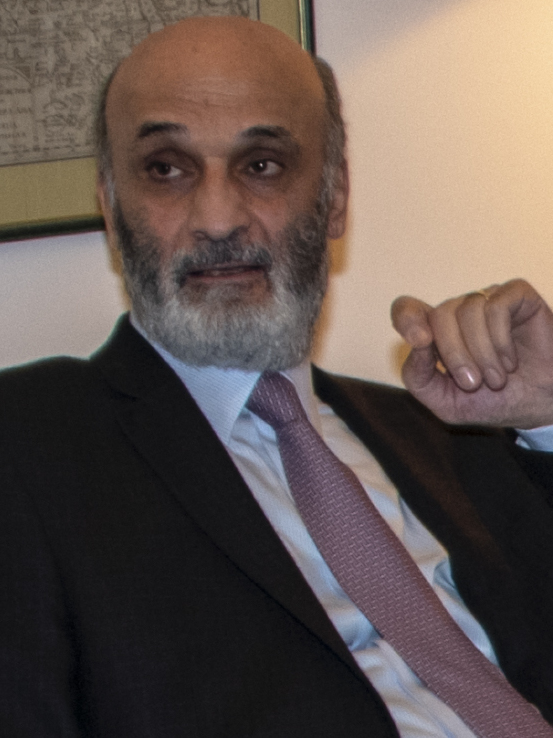 جعجع: الحل الوحيد بدفع المسؤولين الى الاستقالة وانتخابات نيابية مبكرة الى جانب التدويل