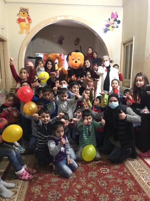 مشرف في عيد الطفل: مصرون على زرع الابتسامة على وجوه أطفالنا