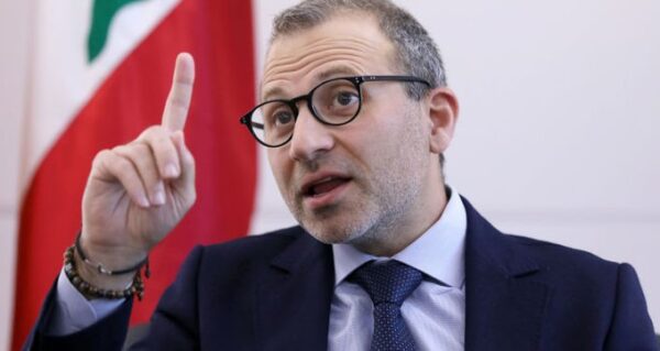 جبران باسيل "ماتينيه وسواريه": أنا "على الشاشة" إذاً أنا ‏موجود