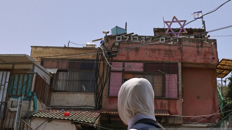 الشيخ جراح: ساحة معركة بين المستوطنين والفلسطينيين