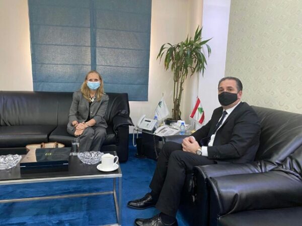 حواط بحث مع السفيرة الكندية في وضع قطاع الاتصالات في لبنان