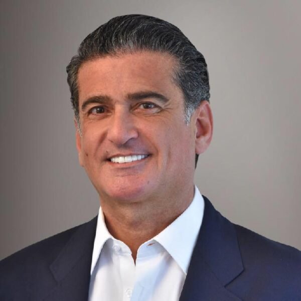 مصباح الأحدب: نريد حكومة تتخذ قرارات لوقف الانهيار الشامل في لبنان