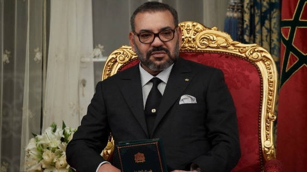 صحف عربية: هل تنهي دعوة ملك المغرب الأزمة مع الجزائر؟