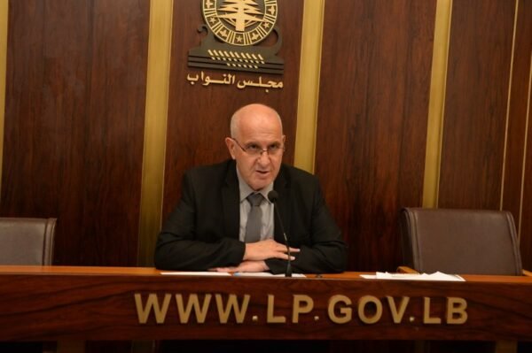 عراجي بعد جلسة الصحة: لتشديد الاجراءات من دون اقفال البلد ومقبلون على ازمة دواء خطيرة اذا لم تحل الحكومة المشكلة