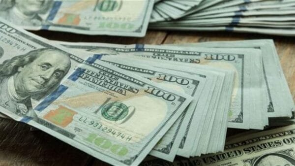 مرجعية وعدت ميقاتي بتخفيض سعر الدولار حتى الـ12 ألف