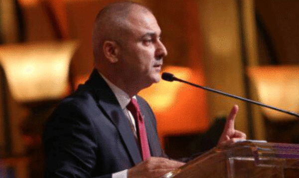 ايلي محفوض لميقاتي: المواطن يحزن أما المسؤول يفعل.. حكومتك محكومة من الميليشيا 3 ايلي محفوض لميقاتي: المواطن يحزن أما المسؤول يفعل.. حكومتك محكومة من الميليشيا