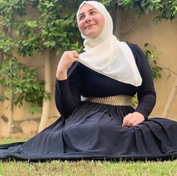 فنانة شهيرة شابّة تفاجئ الجميع وتقرر ارتداء الحجاب .. وتكتب: وابتدينا نفوق 8 فنانة شهيرة شابّة تفاجئ الجميع وتقرر ارتداء الحجاب .. وتكتب: وابتدينا نفوق