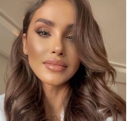 ميرا طفيلي بصورة مثيرة.. ومتابع: So Sexy 1 ميرا طفيلي بصورة مثيرة.. ومتابع: So Sexy