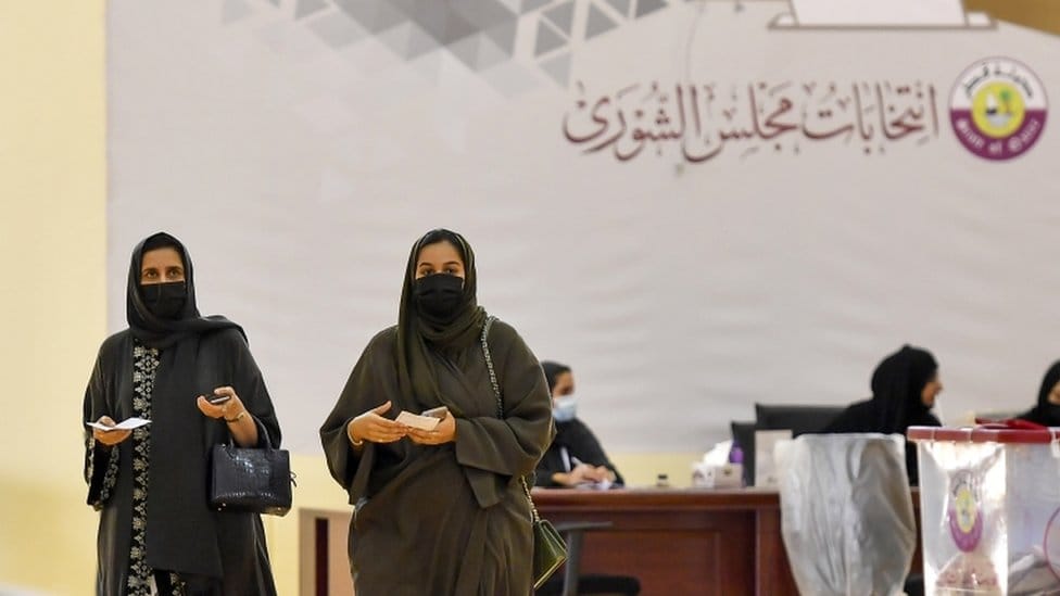 انتخابات قطر: القطريون يصوتون لاختيار أول مجلس شورى في تاريخهم وسط انتقادات حقوقية