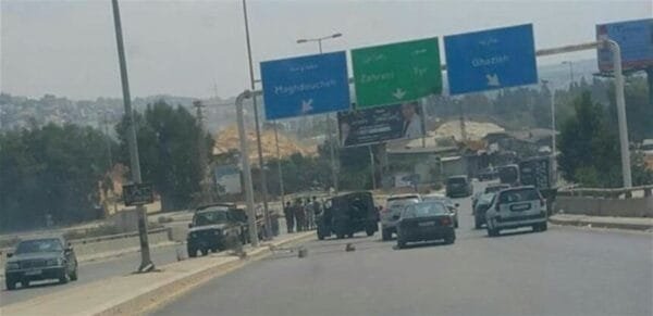 6 جرحى بحادث انقلاب رانج عند اوتوستراد صيدا الزهراني