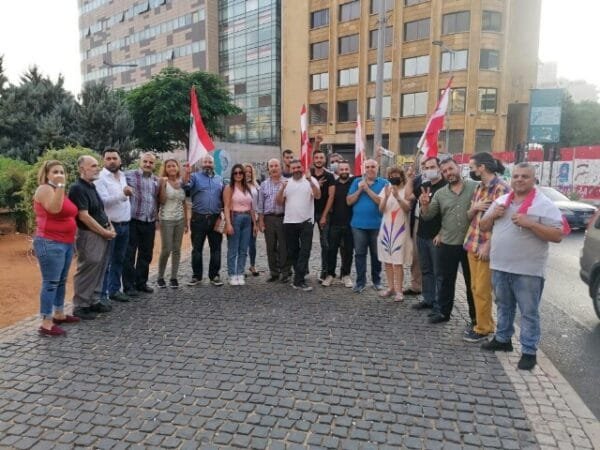 اعتصام في ساحة رياض الصلح اتحاد ساحات الثورة: الطبقة السياسية لا يمكن ان تكون هي الحل