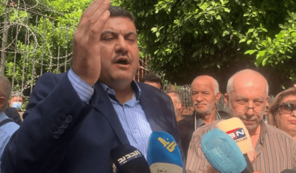 موظفو الادارة العامة يعلقون اضرابهم كبادرة حسن نية