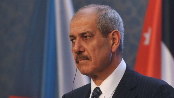 فايز الطراونة: ابن مؤسسة الحكم الأردنية