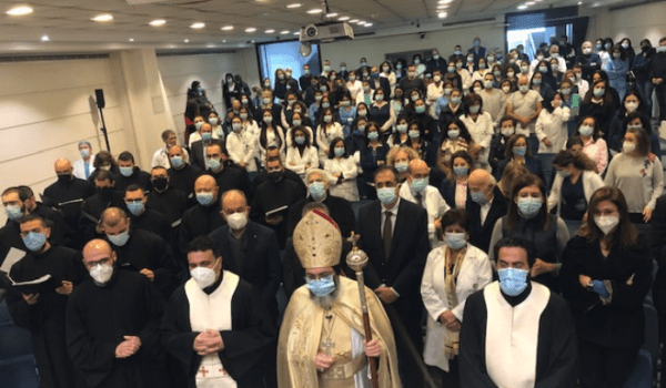 الهاشم ترأس قداسا في مستشفى سيدة المعونات: لن نخاف على المستقبل وسنكمل مسيرتنا بعزم وايمان