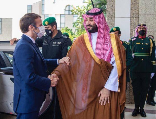 هل ستساعد السعودية لبنان مالياً؟ هذا ما كشفه ماكرون.. ماذا قال؟ 1 هل ستساعد السعودية لبنان مالياً؟ هذا ما كشفه ماكرون.. ماذا قال؟