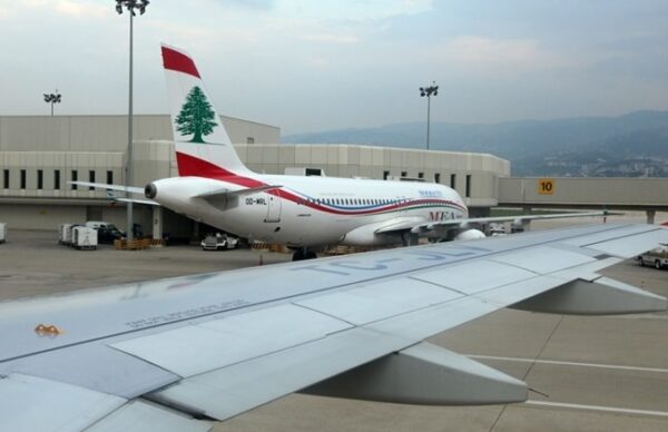 بالصور: رصـاصة اختـرقت طائرة على متنها النائبة بولا يعقوبيان 1 بالصور: رصـاصة اختـرقت طائرة على متنها النائبة بولا يعقوبيان