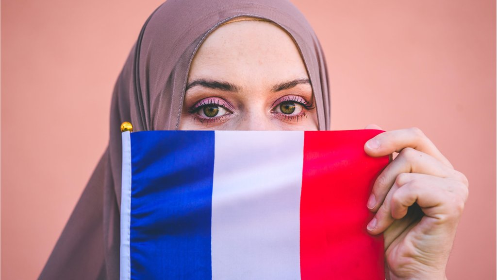 الإسلاموفوبيا هي القوة الدافعة في الانتخابات الفرنسية- في الإندبندنت