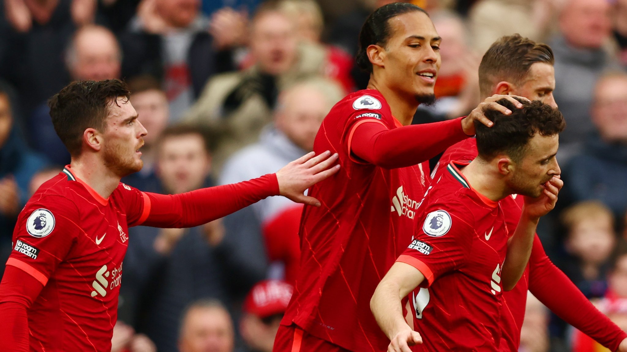 الدوري الإنجليزي الممتاز: ليفربول يُبقي الضغط على مانشستر سيتي قبل المواجهة "الحاسمة" بينهما