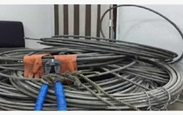 سرقة اسلاك كهربائية في روميه 1 سرقة اسلاك كهربائية في روميه