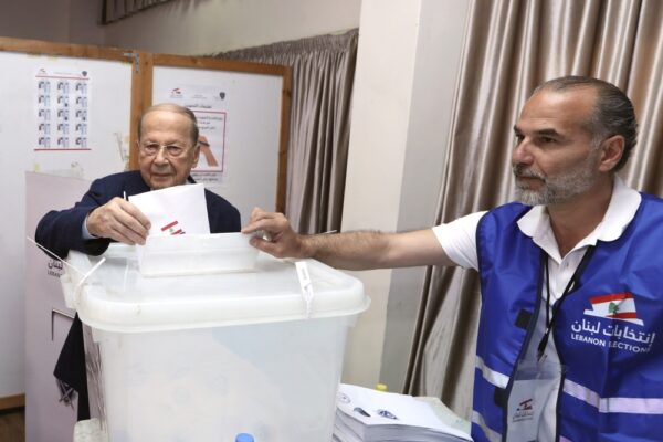 انتخابات لبنان.. توقعات بـ «مفاجآت» عديدة 3 انتخابات لبنان.. توقعات بـ «مفاجآت» عديدة