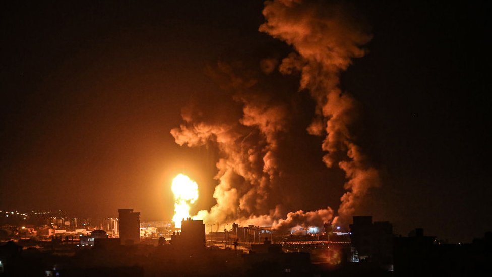 تفاصيل ضربة إسرائيلية استهدفت مواقعين لحماس في غزة بعد مغادرة بايدن