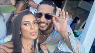 محمد رمضان: مغردون يصفون الفنان المصري بـ "المطبع" بعد صور له مع فتاة إسرائيلية
