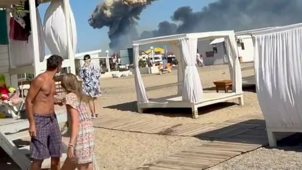 روسيا وأوكرانيا: كييف تعلن مسؤوليتها عن استهداف قواعد عسكرية روسية في القرم