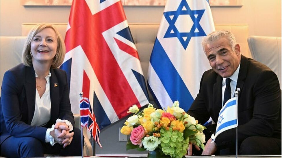 غضب فلسطيني إزاء احتمال نقل سفارة بريطانيا لدى إسرائيل إلى القدس