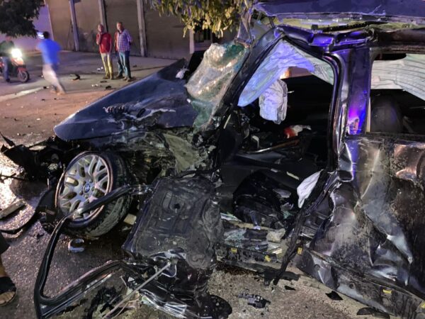 بالصور: جريحان جراء حادث سير عند مفترق نيحا - البقاع