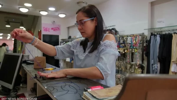 العملة المعدنية اللبنانية تنقرض ومتجر يبتكر طريقة لإحيائها