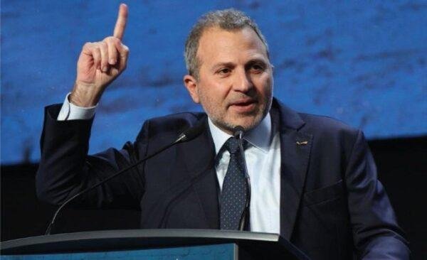 الجلسة التشريعية: هل يتراجع باسيل؟