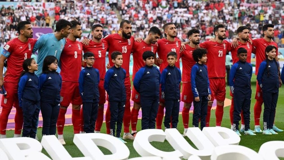 كأس العالم 2022: "موقف شجاع للمنتخب الإيراني" -التلغراف