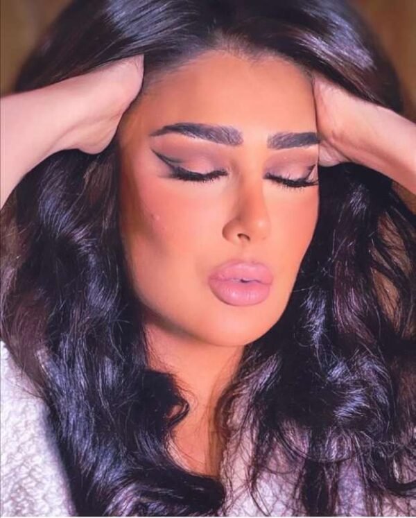 طلاق فنانة عربية شهيرة بعد زواجها لـ 12 مرة 2 غادة عبد الرازق