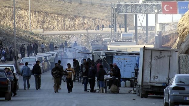 زلزال تركيا وسوريا: أنباء عن عودة أكثر من 18 ألف لاجئ سوري إلى ديارهم