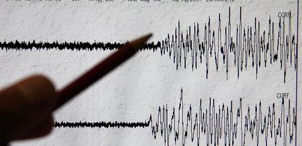 لجنة الكوارث في الضنية تشكل لجنة للكشف على الأبنية المتصدعة والمتضررة