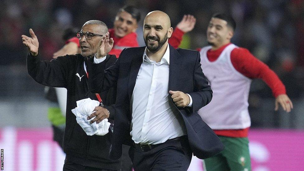 وليد الركراكي للاعبي منتخب المغرب: علينا الفوز ببطولة أمم أفريقيا قبل أن نكون "ملوك" العالم