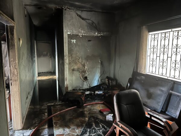 بالصور: اخماد حريق داخل عيادة في الشويفات 11 بالصور: اخماد حريق داخل عيادة في الشويفات
